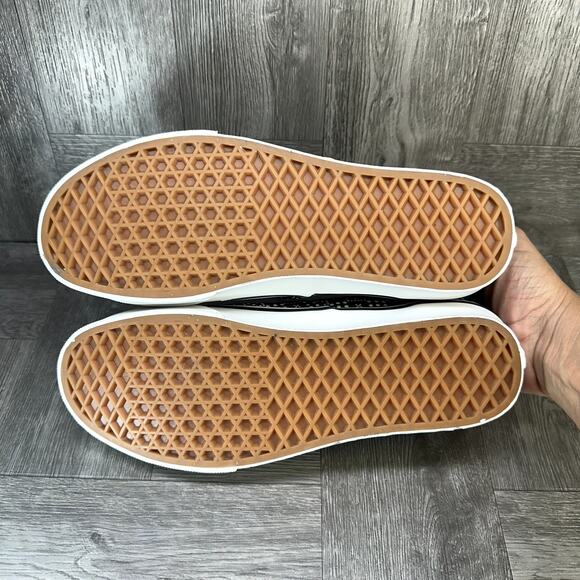 Vans Authentic Skateboarding Shoes Women's size 9 Black White - Picture 8 of 9